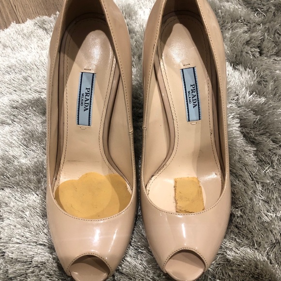 Prada nude patent peep toe - Picture 4 of 4